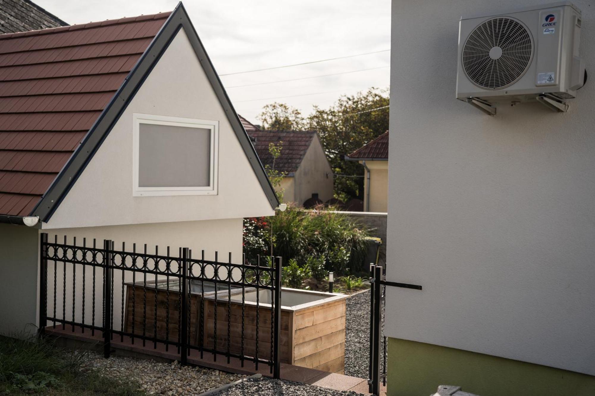 Csipesz_Vendeghaz Lägenhet Sümeg Exteriör bild